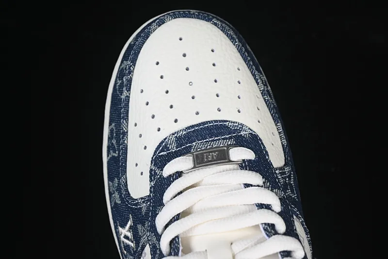 All categories Nk Air Force 1 Air Force series Nk Air Force 1 Low Air Force low-top Nike Air Force 1'07 Low LV joint white and blue Air Force 1 low-top casual sneakers YF9511-811
